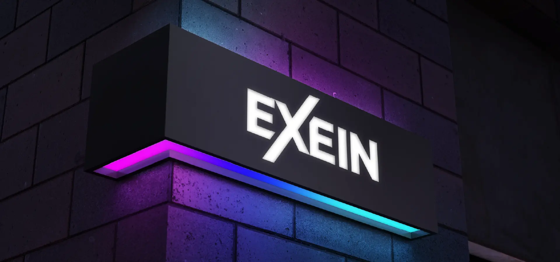 Aviso publicitario en LED en espacio publico con el logotipo para promocionar el evento Exein